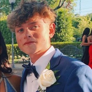 Meet your Posher, Colin